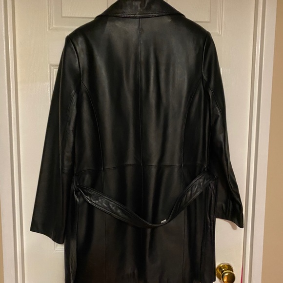 Black leather coat from Danier leather! - Picture 1 of 2